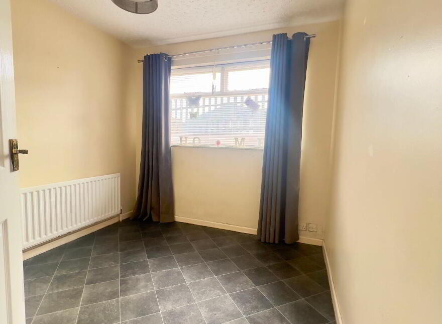 74 Circular Road, Larne, BT40 3AH