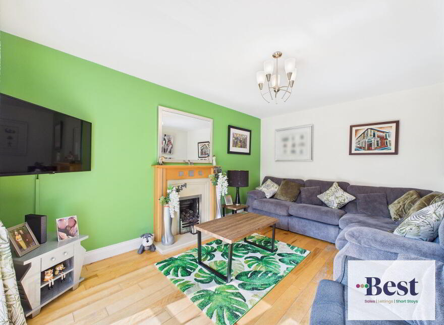 46 Corran Manor, Larne, BT40 1BH