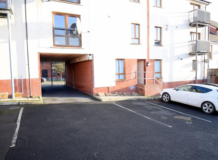 Apt 5a, Heath Lodge Square, Belfast, BT13 3WG