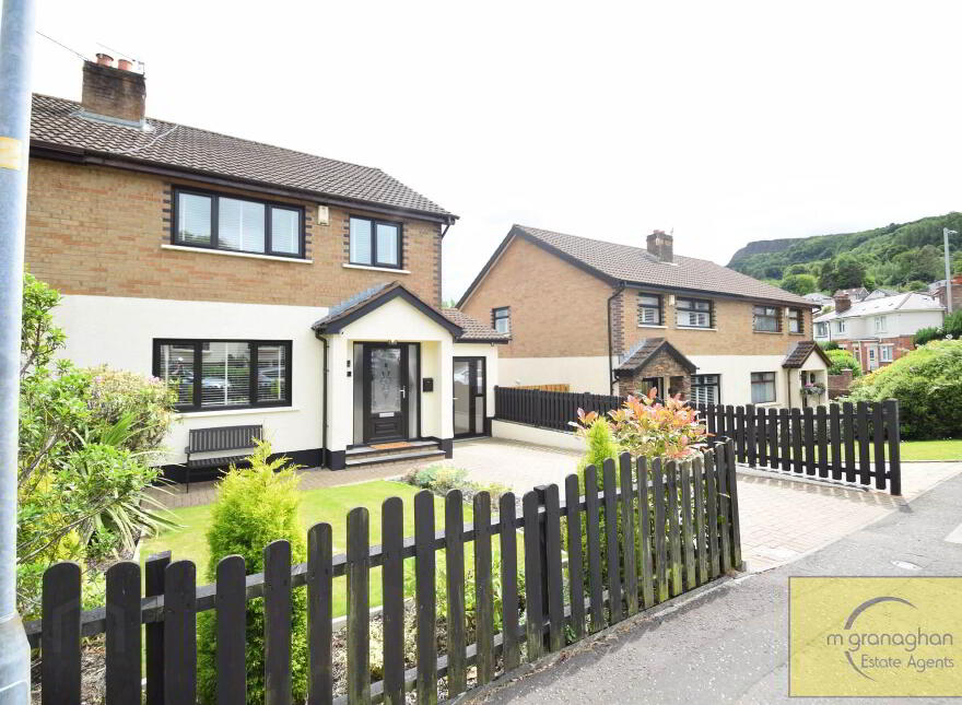 5 Whitewell Mews, Newtownabbey, BT36 7EG