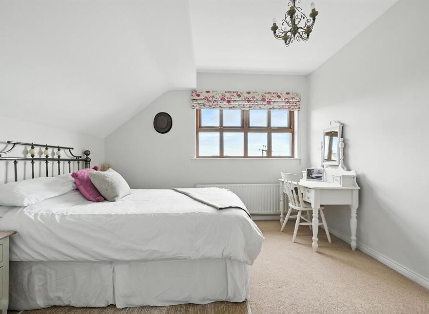 Canal View, 1a Nevins Row, Ballyskeagh Road, Lisburn, BT27 5TF