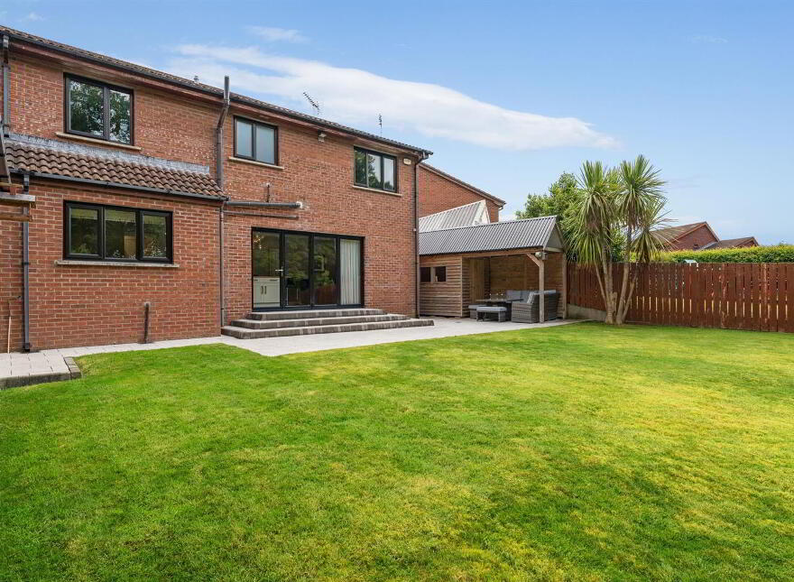 14 Lord Wardens Chase, Bangor, BT19 1YX