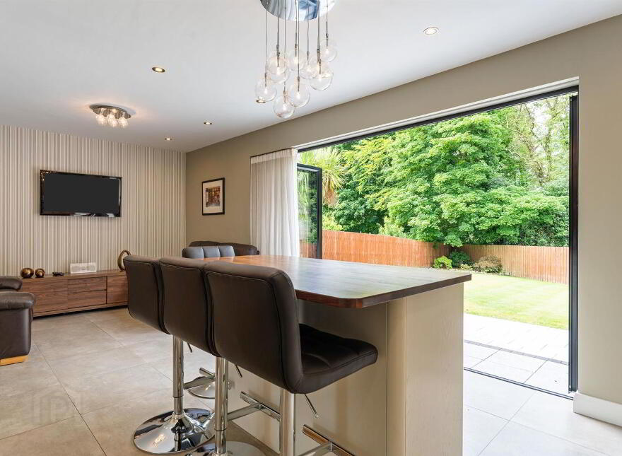 14 Lord Wardens Chase, Bangor, BT19 1YX