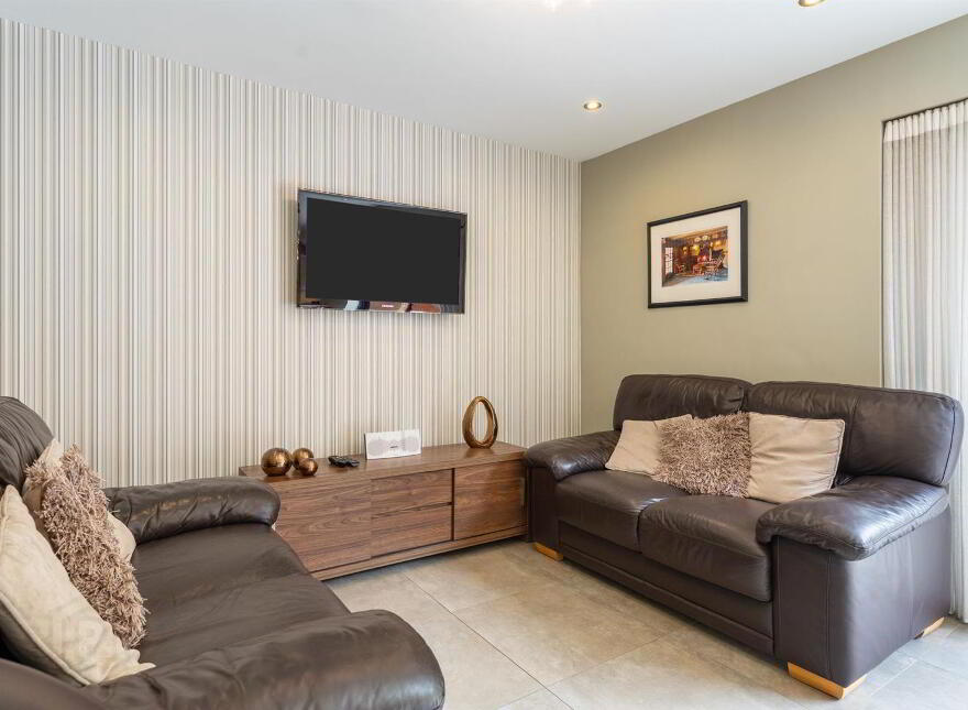 14 Lord Wardens Chase, Bangor, BT19 1YX