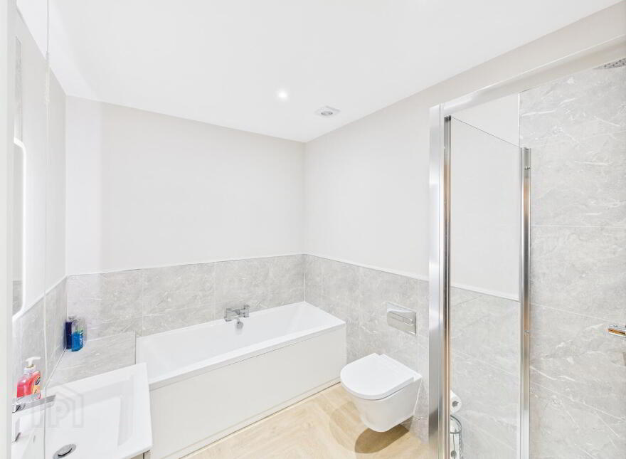 Apt 6, One Lacefield, Belfast, BT4 3PA