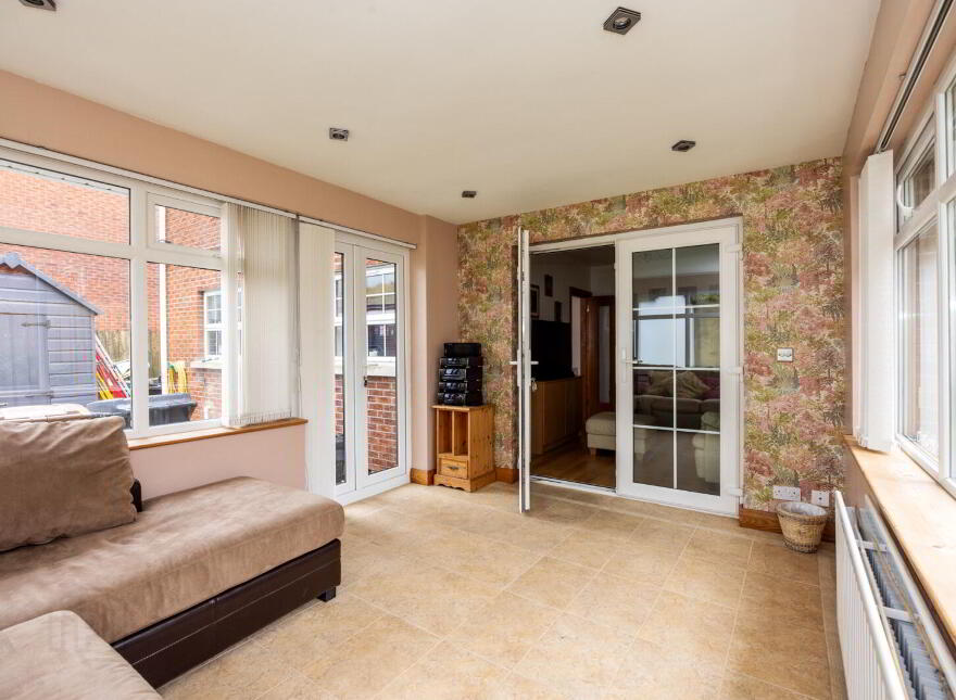 10 Loughview Glen, Belfast, BT14 8QJ