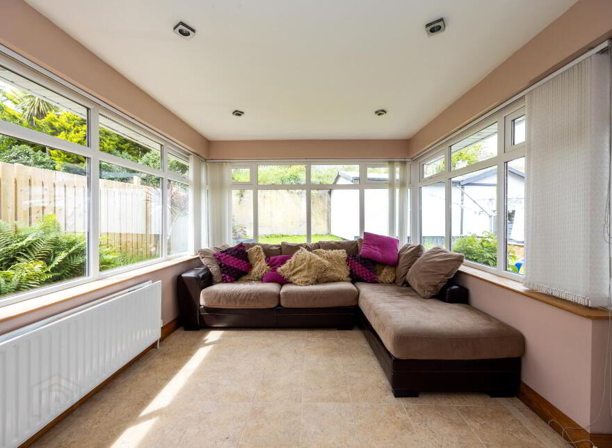 10 Loughview Glen, Belfast, BT14 8QJ