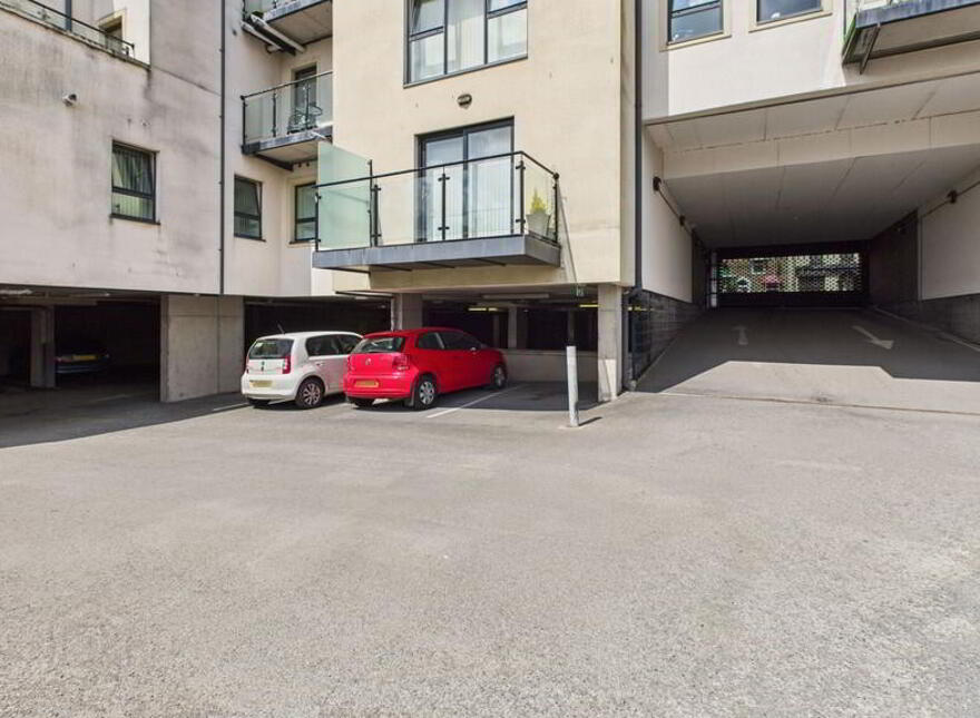 35 Newtown Building, Frances Street, Newtownards, BT23 7FG