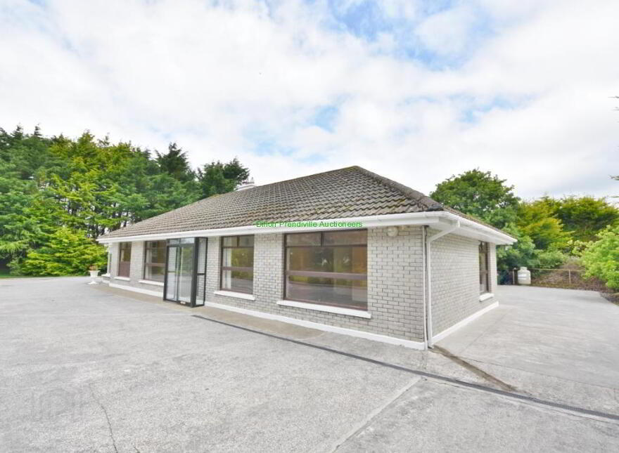 Smearla Bridge, Trieneragh, Duagh, Listowel, V31E032