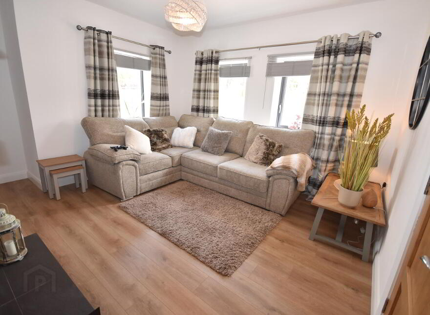 6 Raymoghey Heights, Manorcunningham, F92C8WD