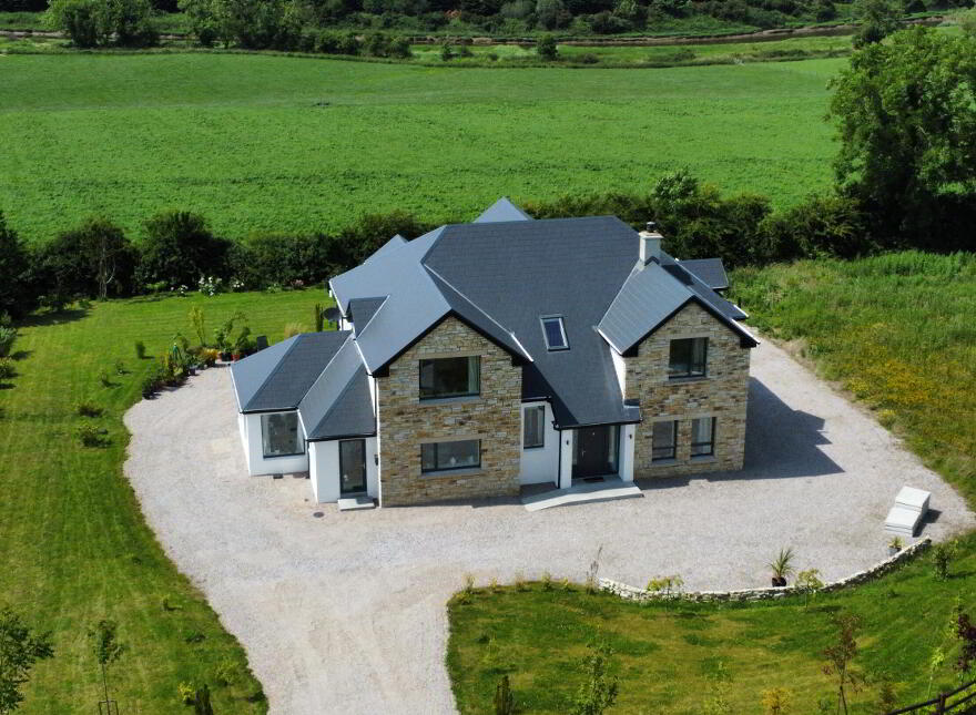 6 Raymoghey Heights, Manorcunningham, F92C8WD