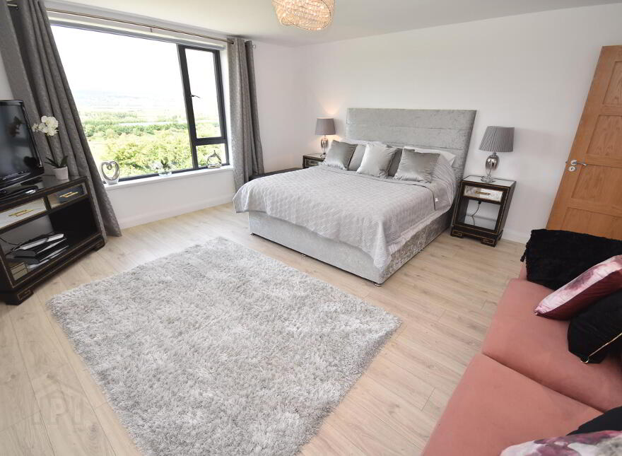 6 Raymoghey Heights, Manorcunningham, F92C8WD