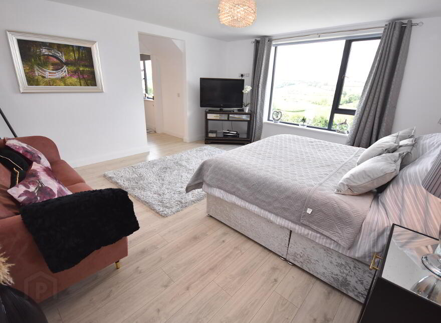 6 Raymoghey Heights, Manorcunningham, F92C8WD