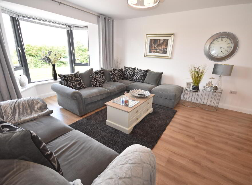 6 Raymoghey Heights, Manorcunningham, F92C8WD