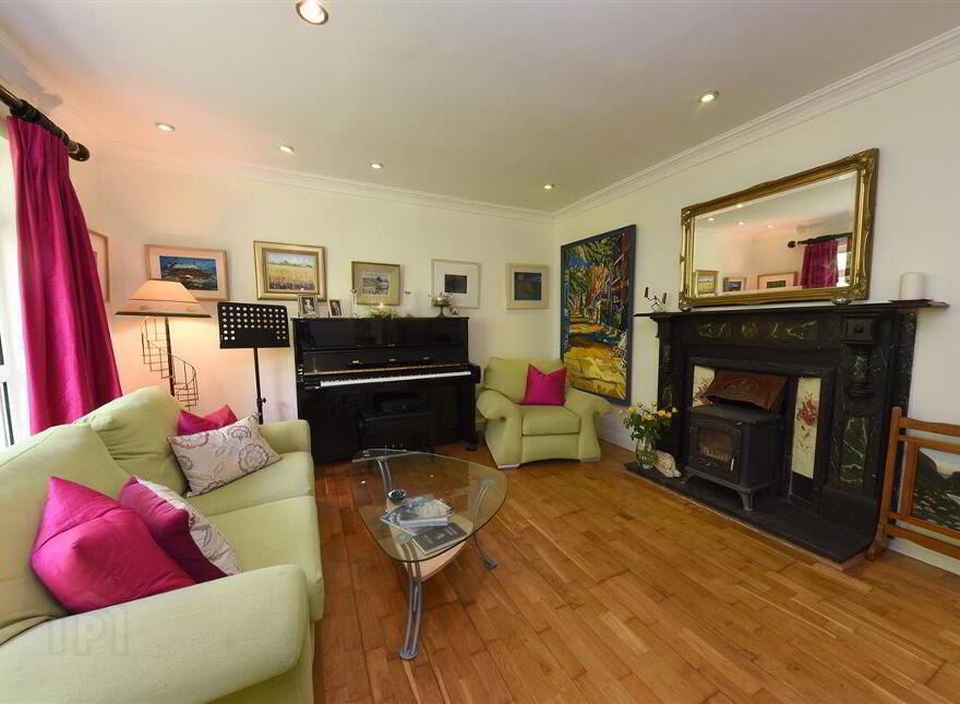 Willow Hill, Carrigaline