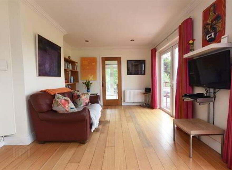 Willow Hill, Carrigaline