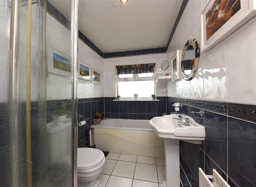 Willow Hill, Carrigaline