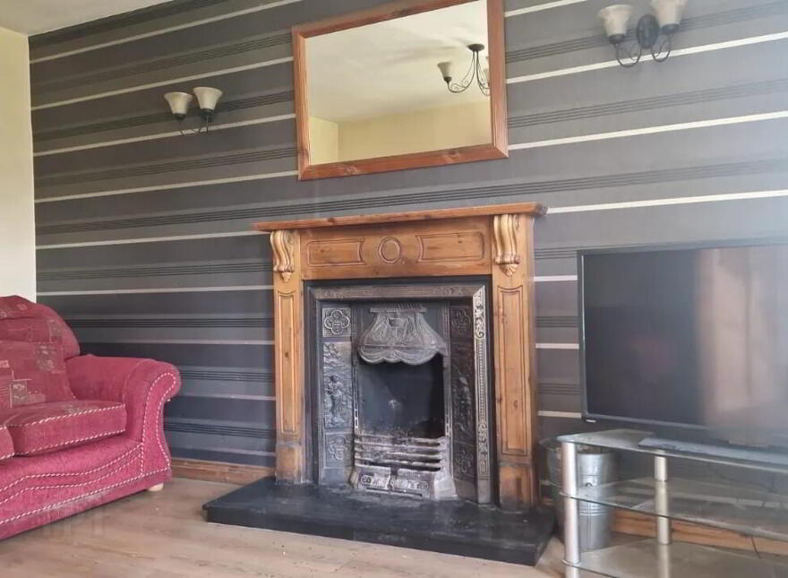 24 Sessiagh Park, Castlefinn, F93C2W4