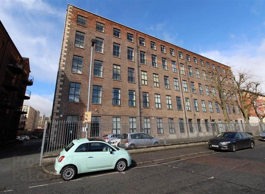21 Linen Lofts, Belfast, BT14 7EJ photo