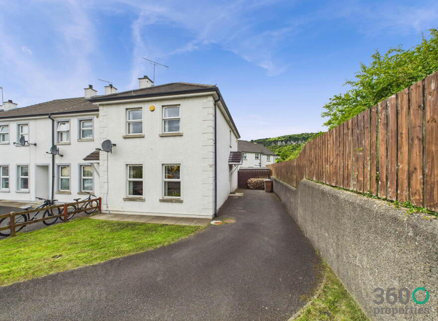 34 Cranny View, Carnlough, Ballymena, BT44 0JA photo