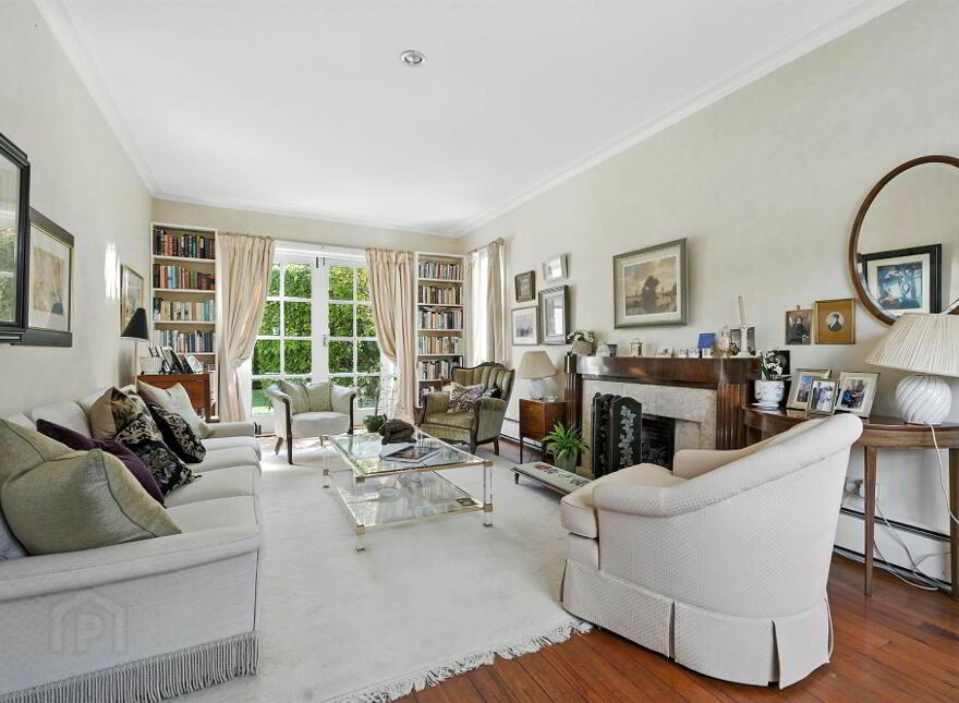 71 Maryville Park, Malone, Belfast, BT9 6LQ