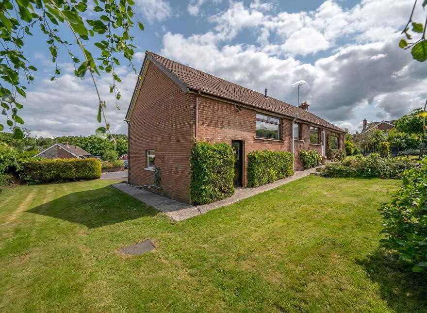 13 Ardmore Road, Holywood, BT18 0PJ