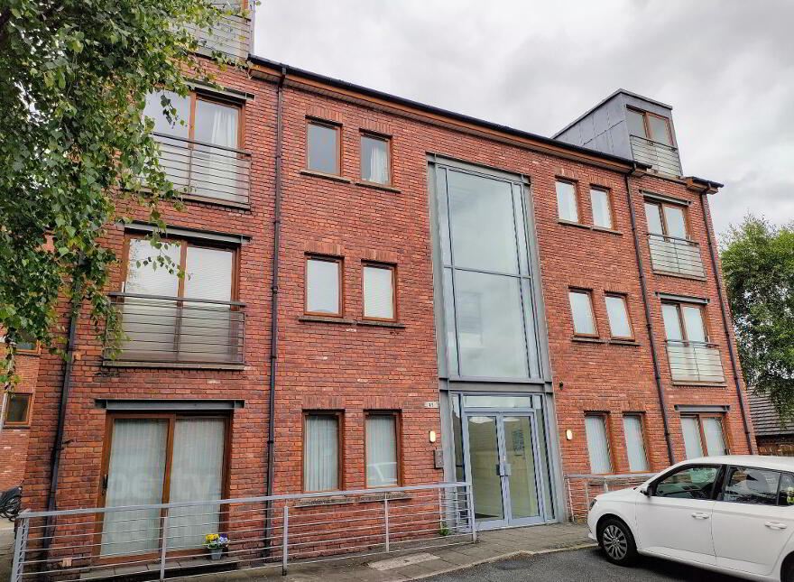 Apt 7, 1 Halfpenny Mews, Belfast, BT5 5GJ photo