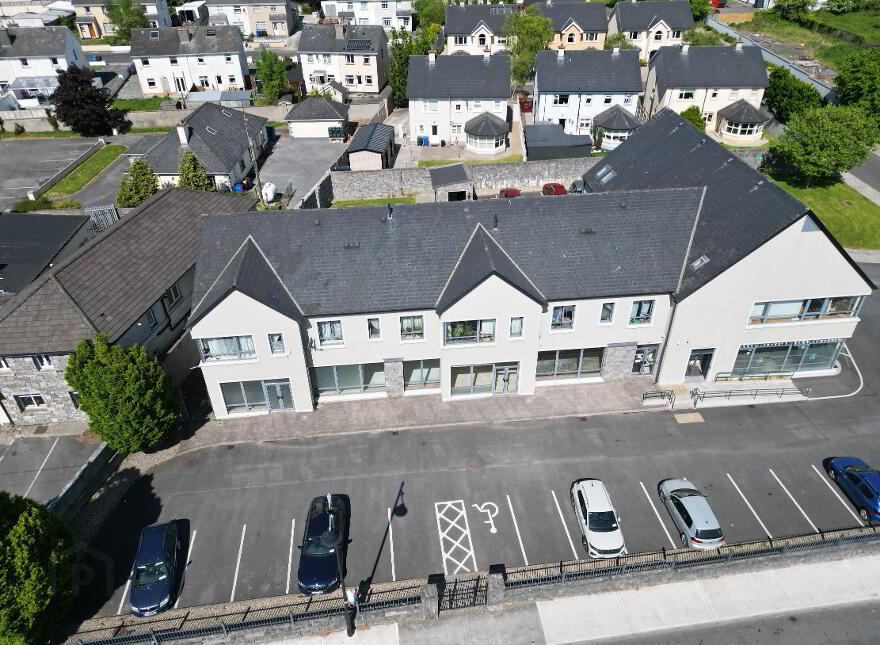 Corraun Park, Racecourse Road, Roscommon Town, F42W990