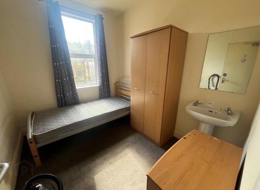 (Lot 40) 55 Ulsterville Avenue, Belfast, BT9 7AT