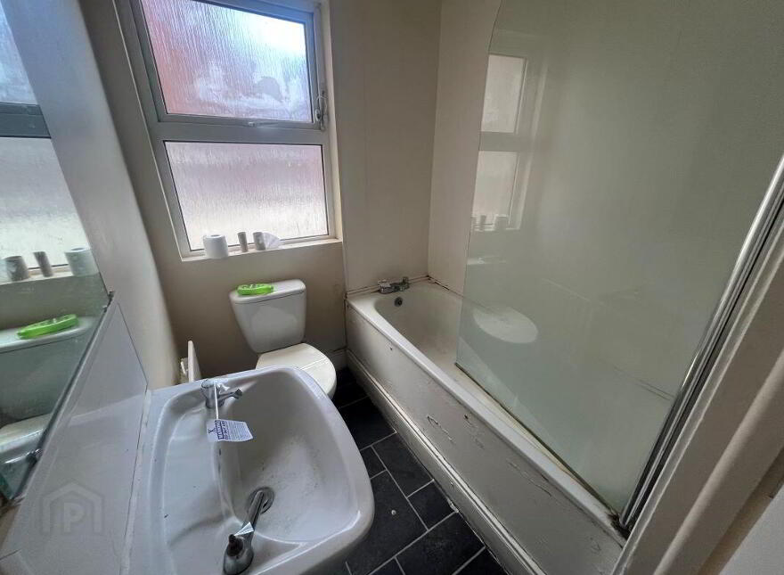 (Lot 40) 55 Ulsterville Avenue, Belfast, BT9 7AT