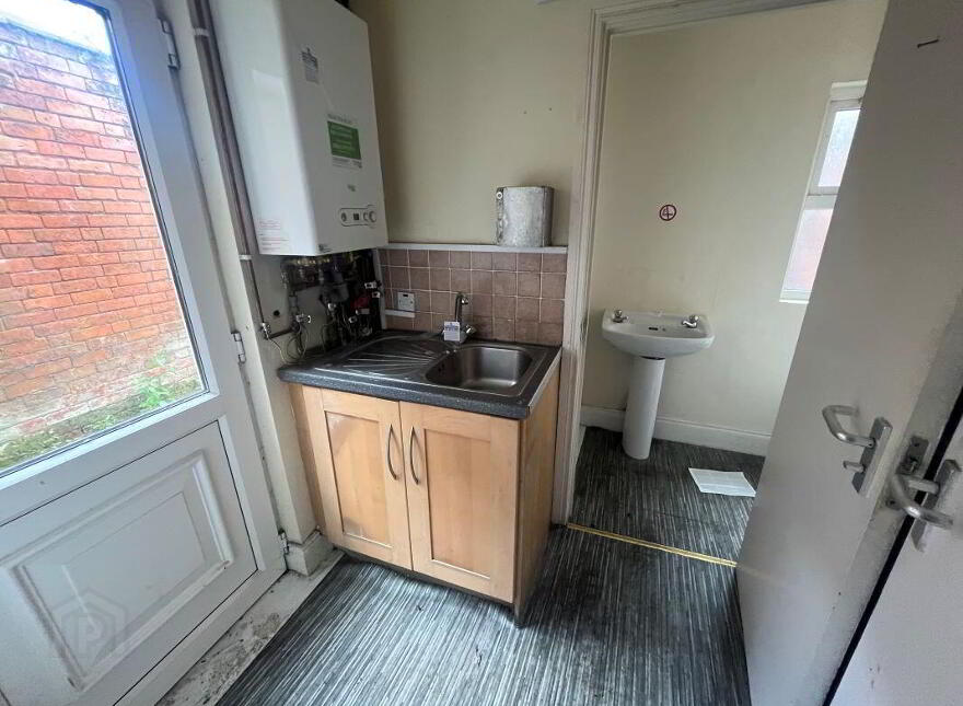 (Lot 40) 55 Ulsterville Avenue, Belfast, BT9 7AT