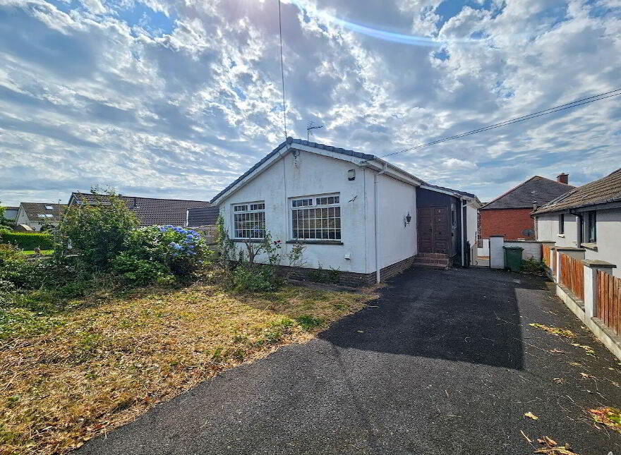 22 Dixon Road, Bangor, BT19 6AU photo