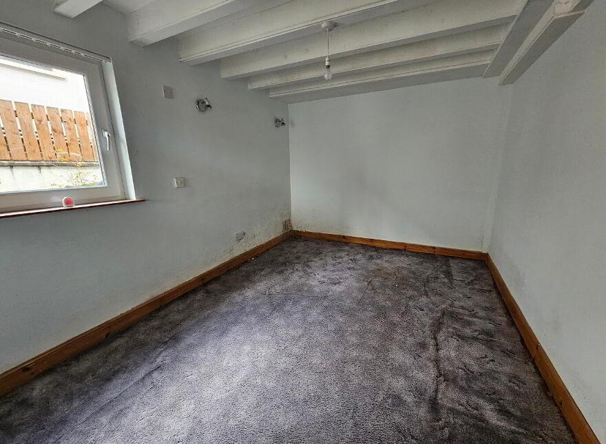 22 Dixon Road, Bangor, BT19 6AU