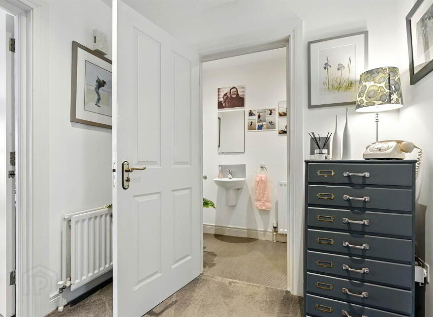 25 Demesne Gate, Holywood, BT18 9FR