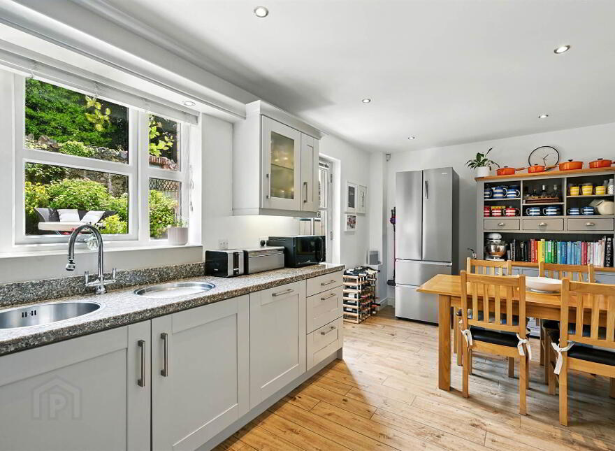 25 Demesne Gate, Holywood, BT18 9FR