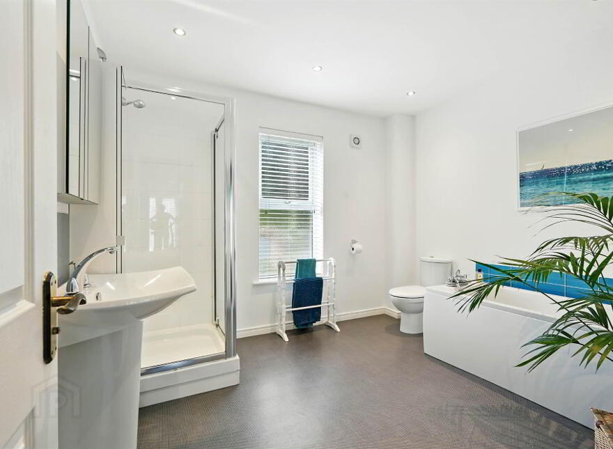 25 Demesne Gate, Holywood, BT18 9FR