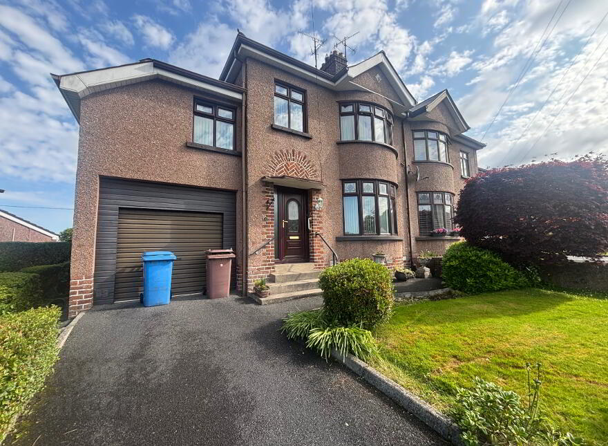 19 Woodlawn Drive, Dungannon, BT70 1AJ photo