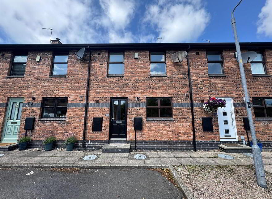 9 The Poplars, Mallusk, Newtownabbey, BT36 4QP photo
