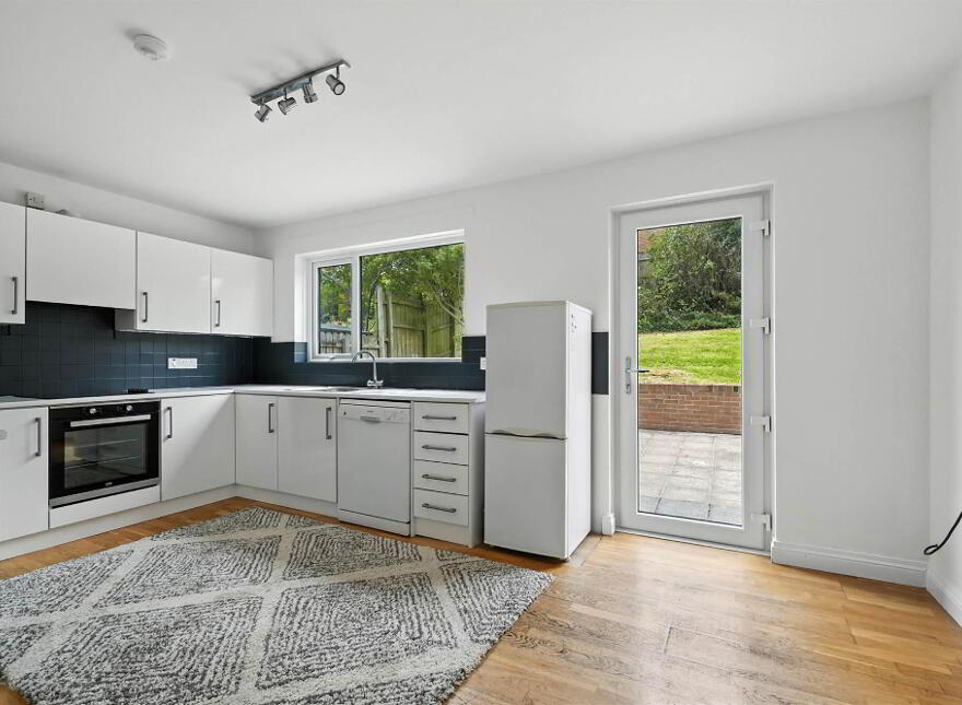 8 Riverside Avenue, Bangor, BT20 4RX