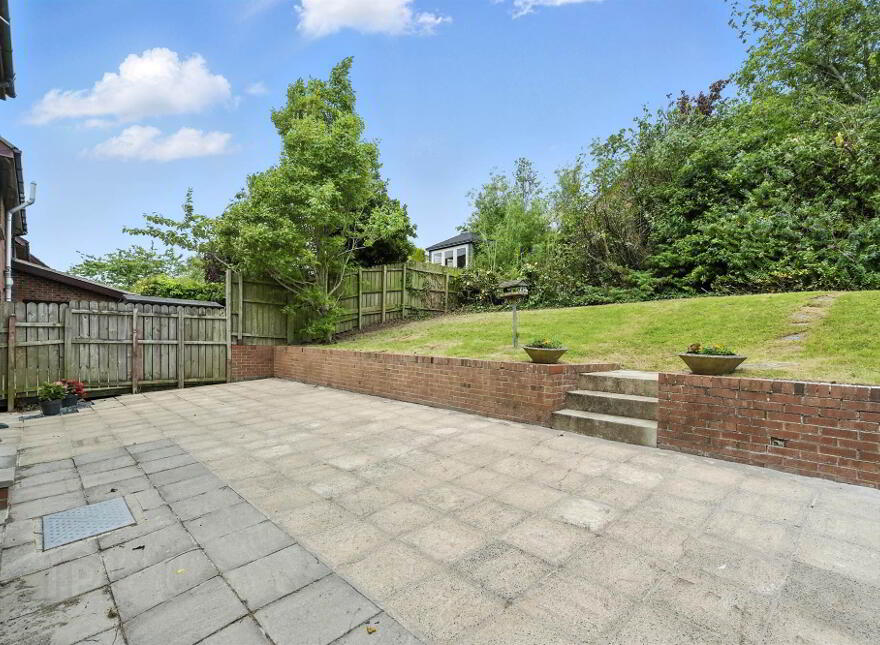 8 Riverside Avenue, Bangor, BT20 4RX