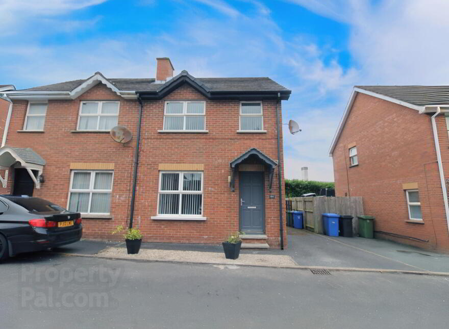 64 Meadowvale Crescent, Bangor, BT19 1HX photo