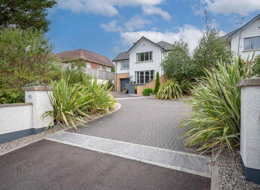 124b Crawfordsburn Road, Bangor, BT19 1BU