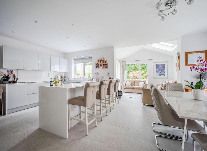 124b Crawfordsburn Road, Bangor, BT19 1BU