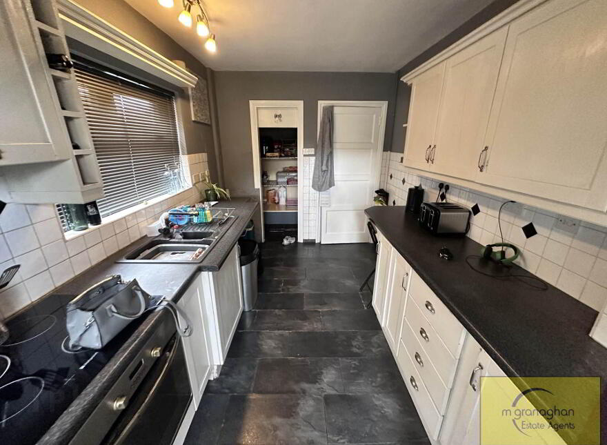 20 Riverdale Park North, Andersonstown Road, Belfast, BT11 9DL