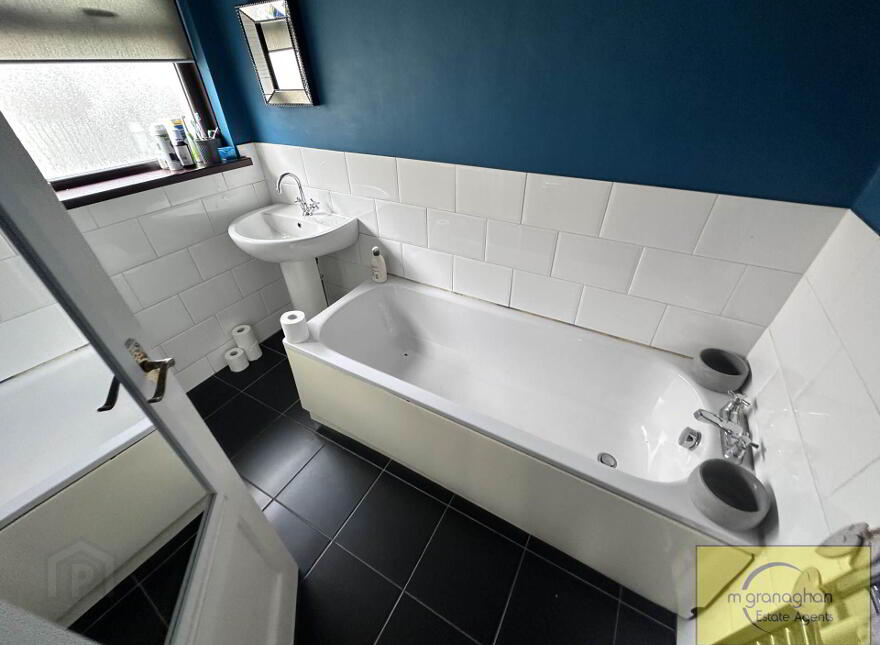20 Riverdale Park North, Andersonstown Road, Belfast, BT11 9DL