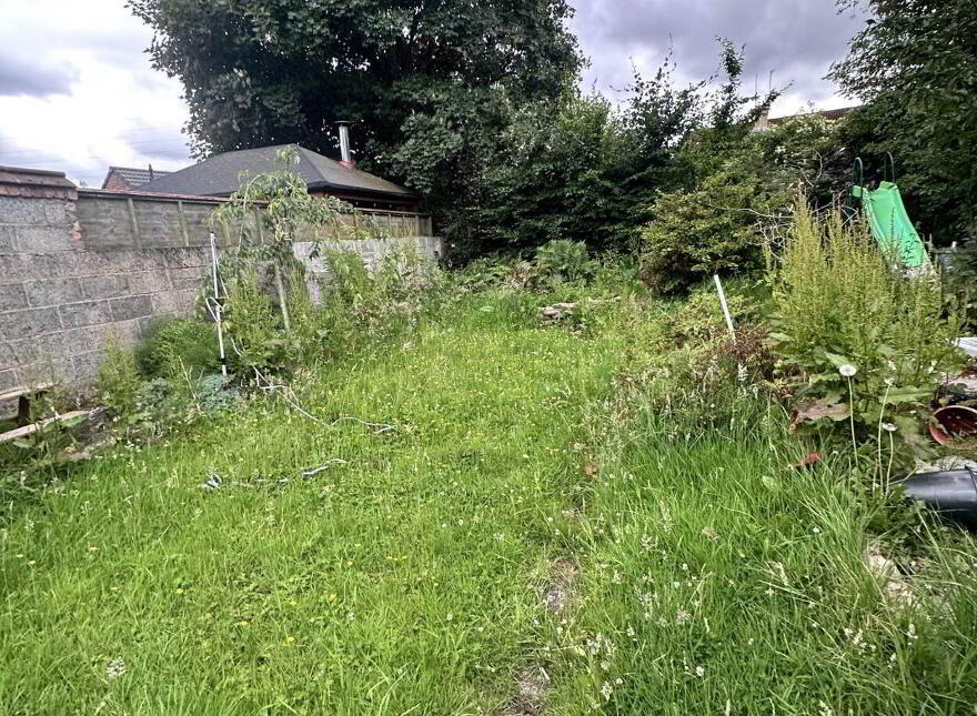 20 Riverdale Park North, Andersonstown Road, Belfast, BT11 9DL