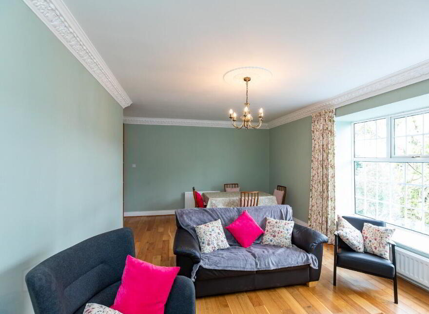 26 Thornhill Malone, Belfast, BT9 6SP
