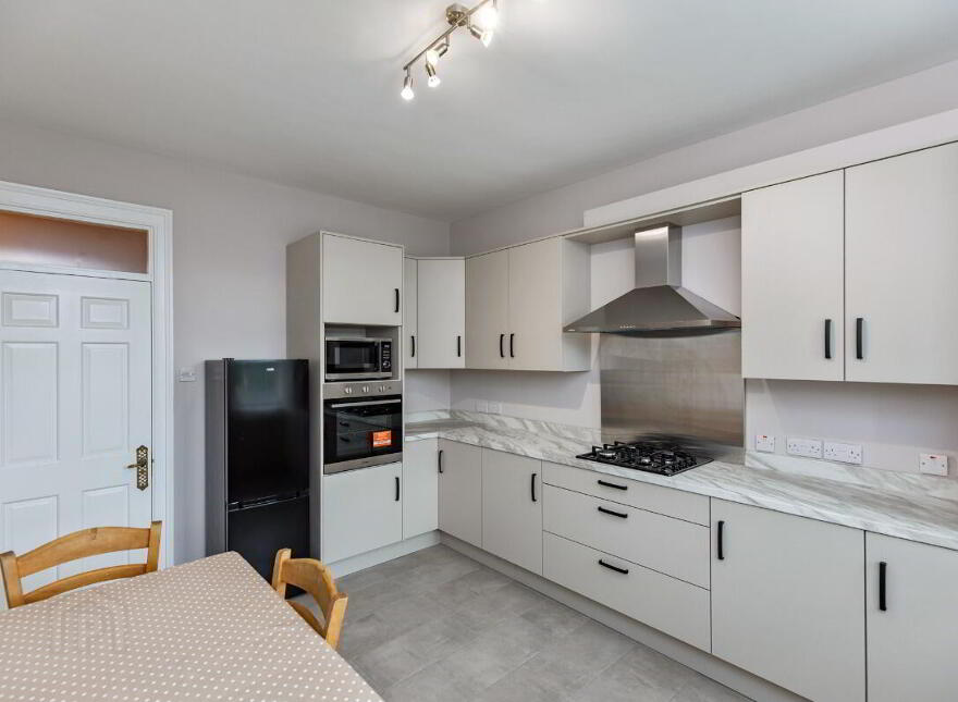 26 Thornhill Malone, Belfast, BT9 6SP
