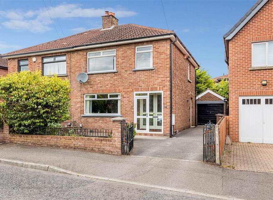 44 Prince Edward Park, Stranmillis, Belfast, BT9 5FZ photo