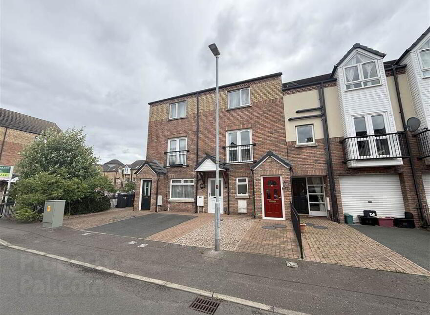 18 Leitrim Street, Kings Court, Belfast, BT6 9BJ photo